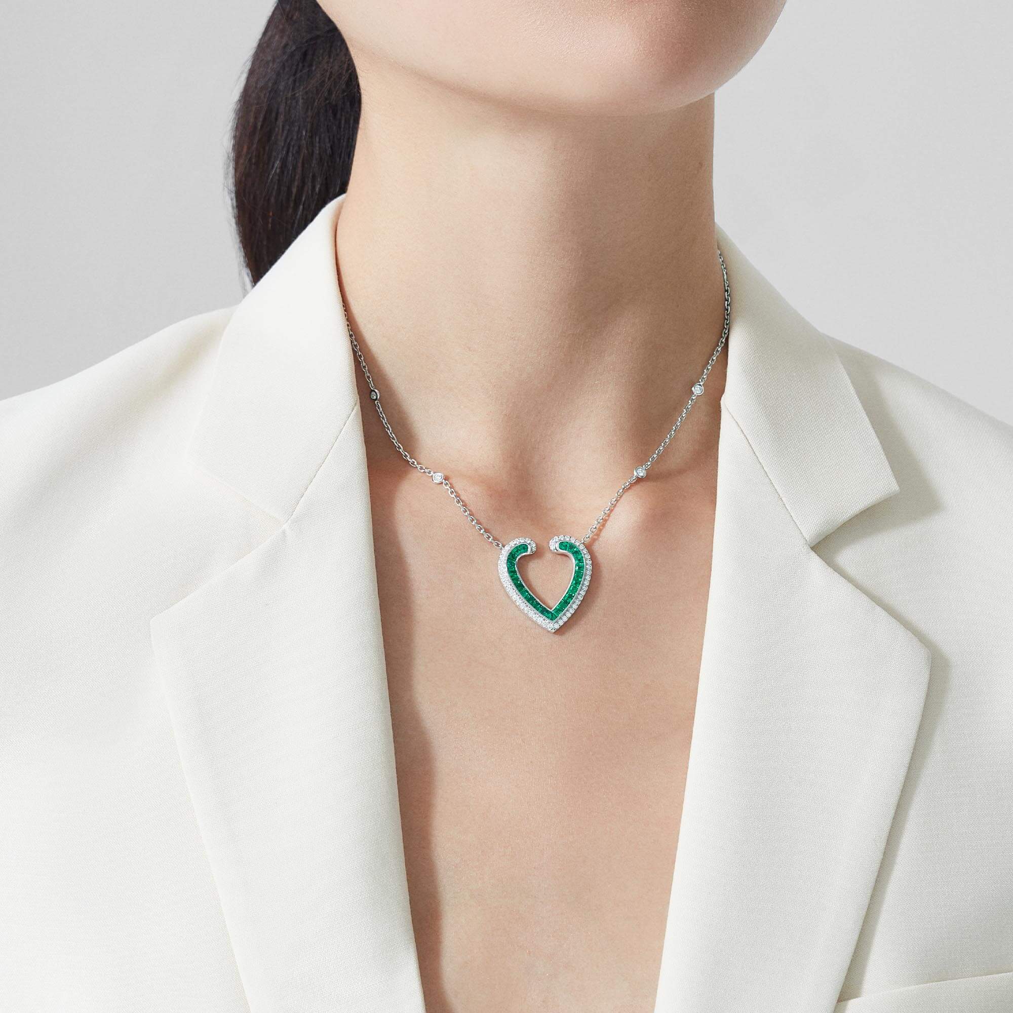 Garrard Aloria Calibré Cut Emerald Pendant In 18ct White Gold With Diamonds