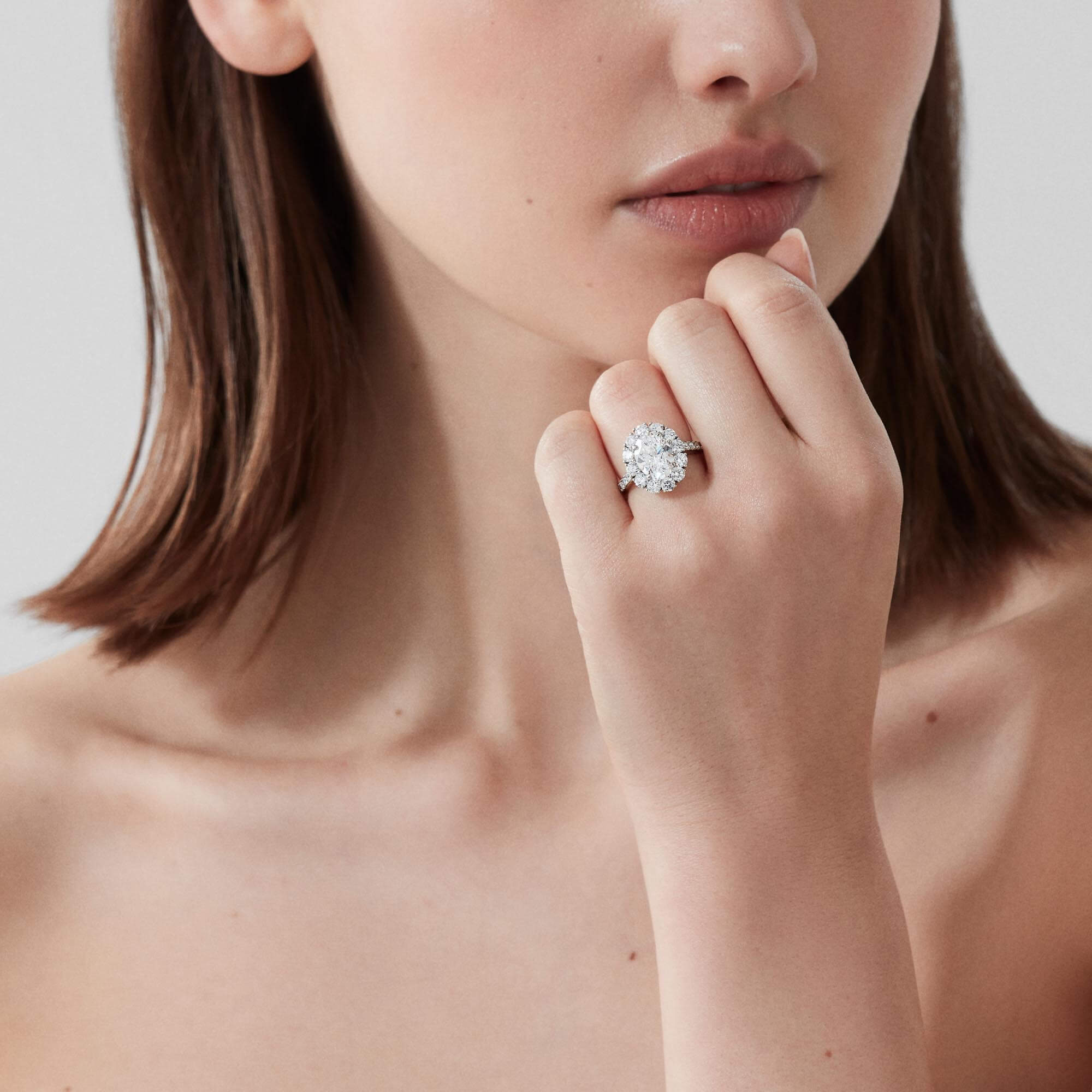 Garrard Jewelled Vault 3.01ct Oval Diamond 1735 Ring In Platinum