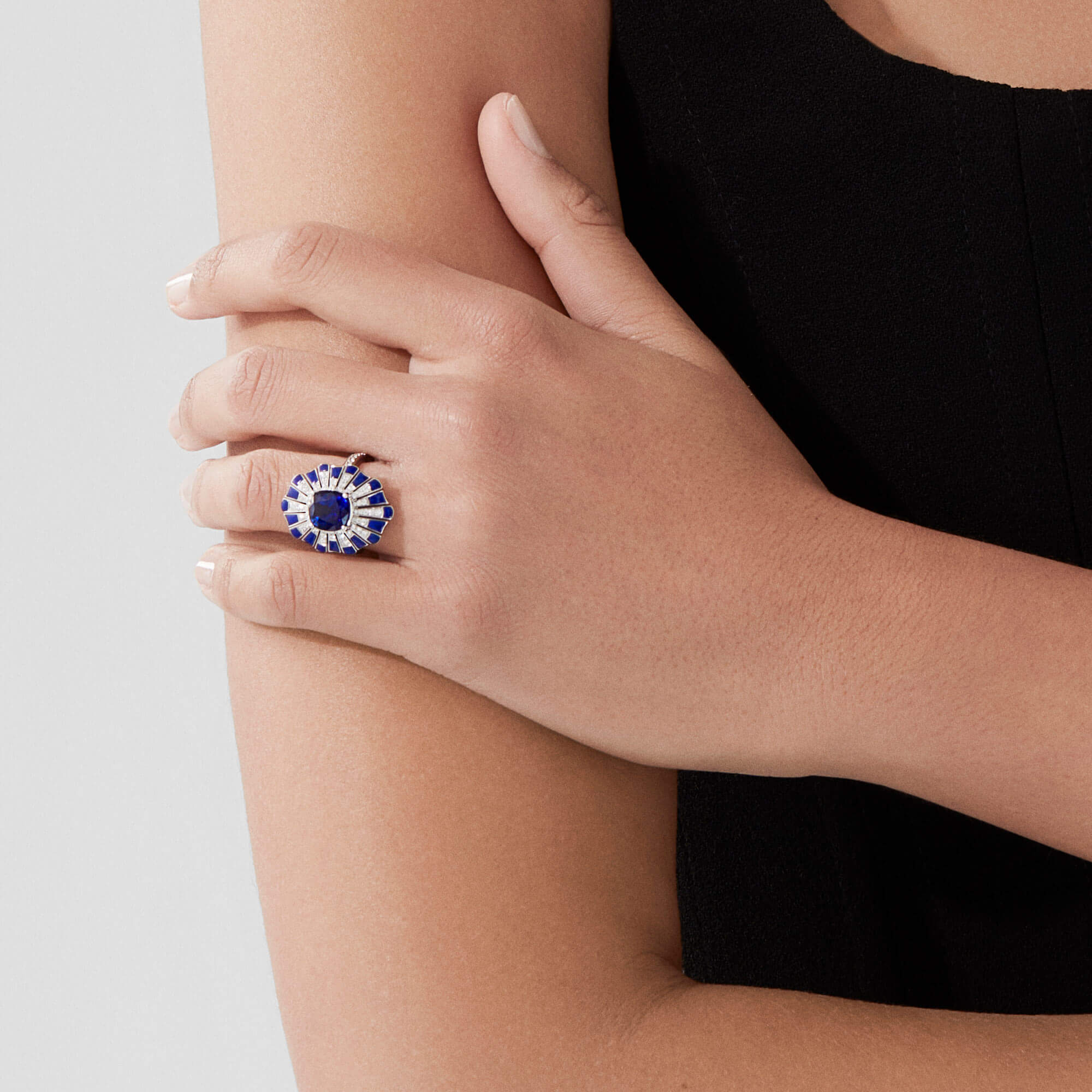 Garrard Jewelled Vault 3.64ct Cushion Cut Sapphire Diamond And Lapis Lazuli Ring In 18ct White Gold
