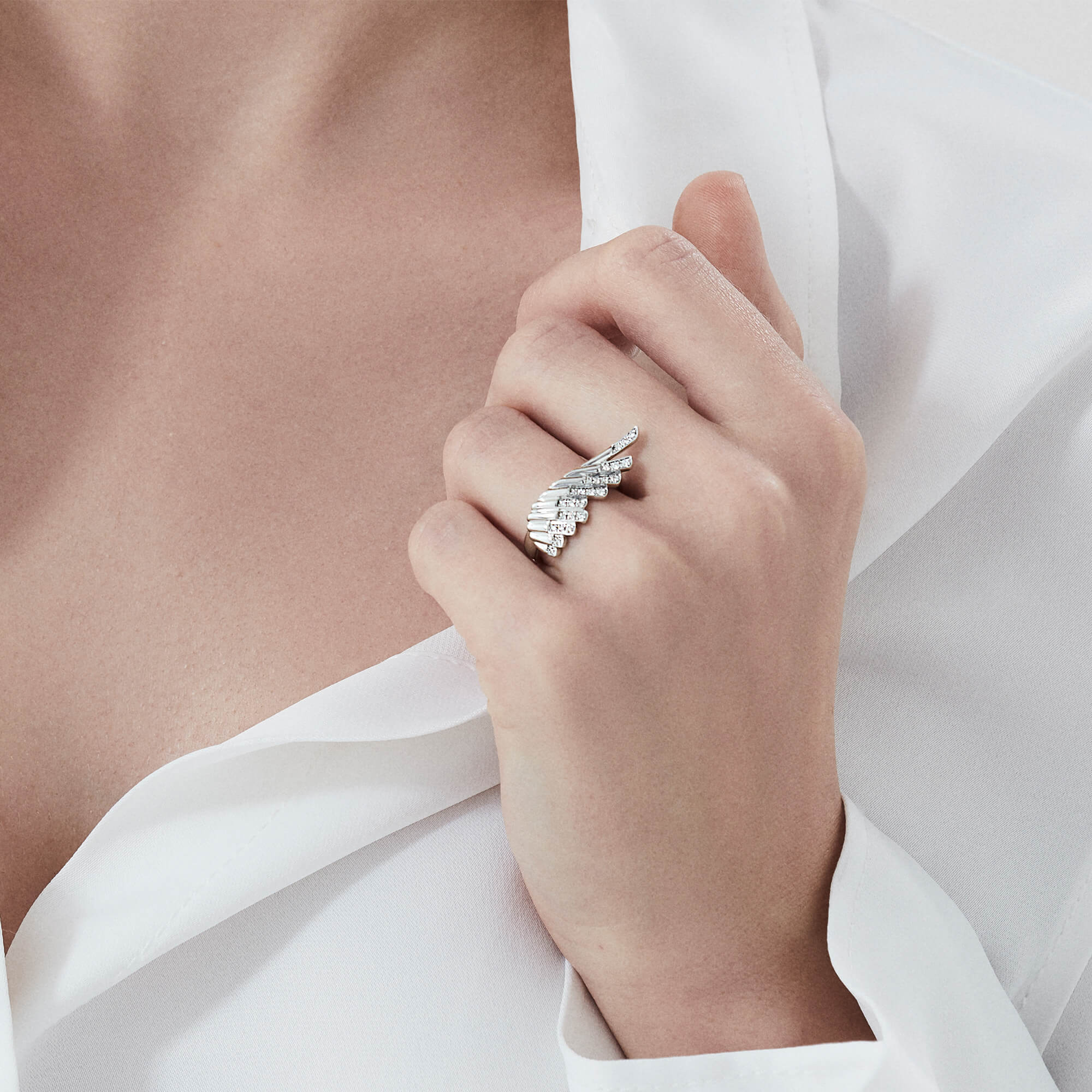 Garrard Wings Rising Mini Icons Diamond Ring In 18ct White Gold