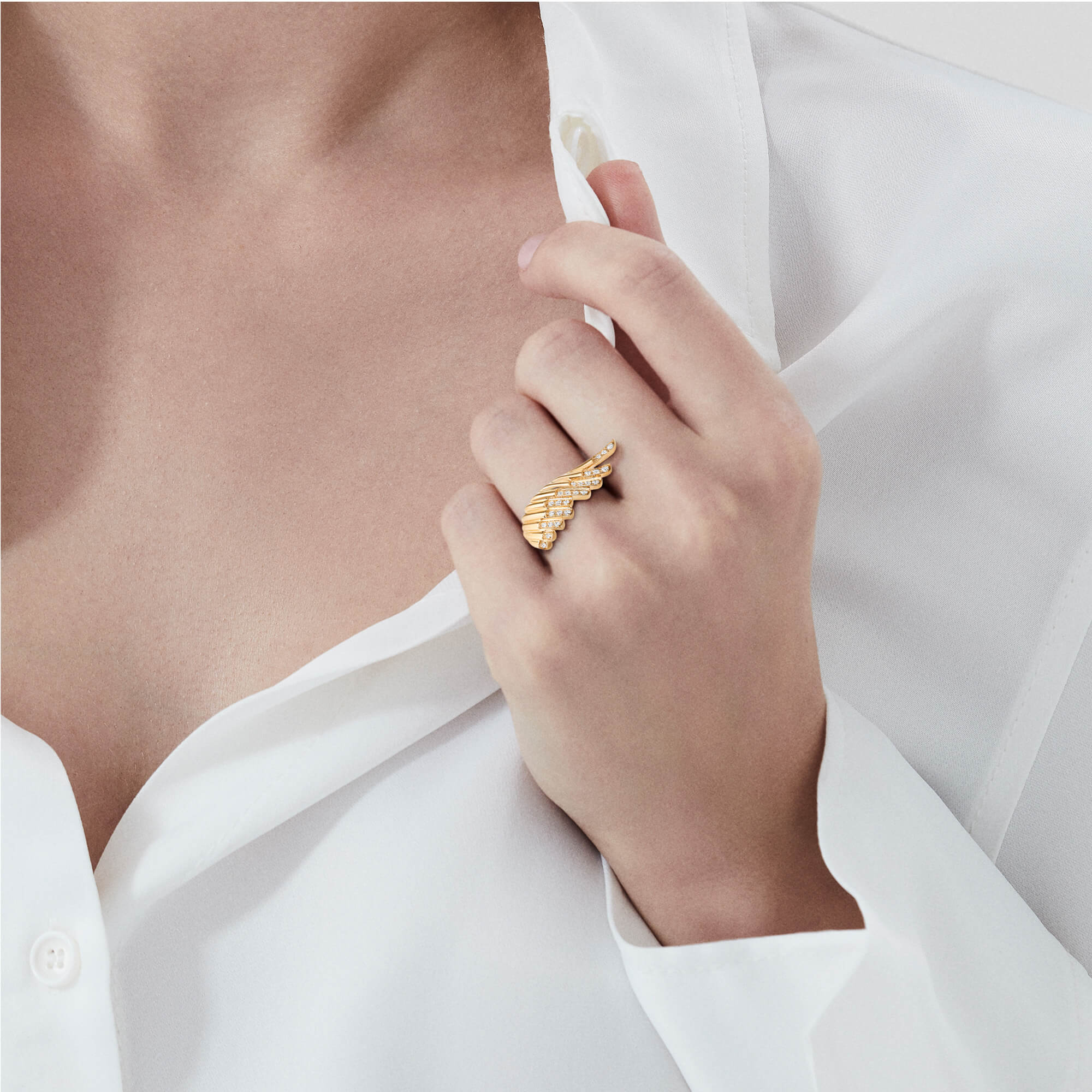 Garrard Wings Rising Mini Icons Diamond Ring In 18ct Yellow Gold