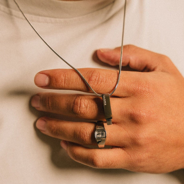 Gasper Bar Pendant - Black Spectrolite Silver