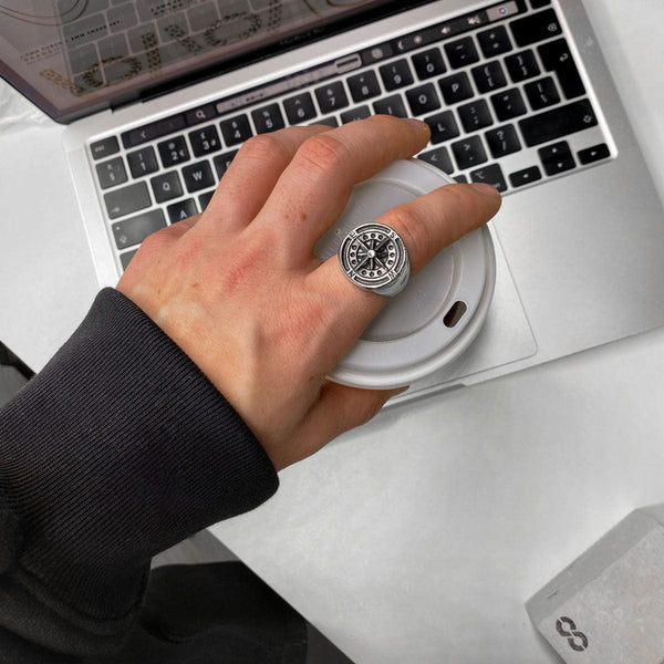Gasper Compass Ring Silver