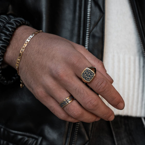 Gasper Floral Band Ring - Blue Gold