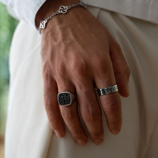 Gasper Floral Signet Ring - Black Silver