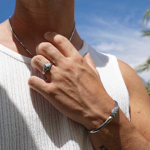 Gasper Handshake Ring Silver