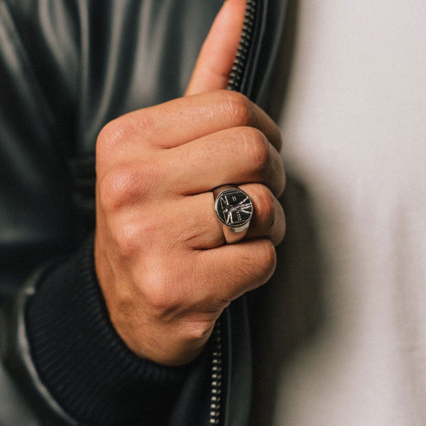 Gasper Vitruvian Man Ring Gold