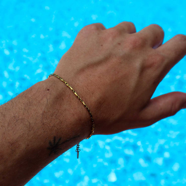 Gasper Wire Bracelet Gold