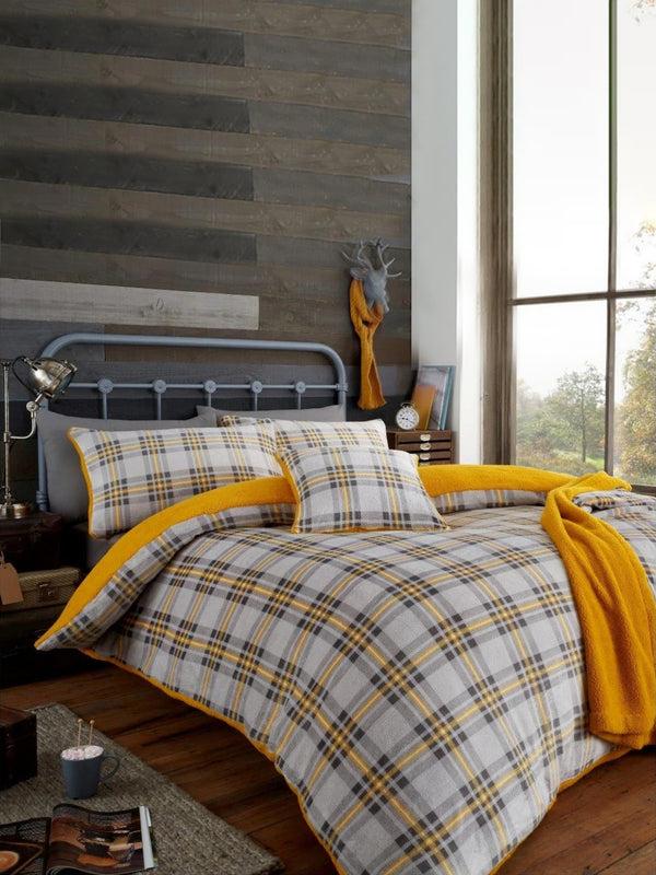 Gaveno Cavailia Highland Check Duvet Set
