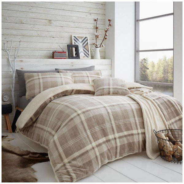 Gaveno Cavailia Lincoln Check Duvet Set