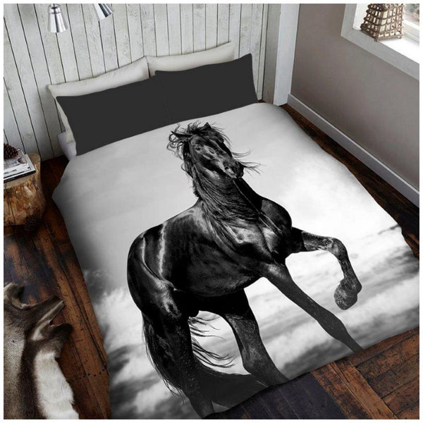Gaveno Cavailia Printed Horse Throw