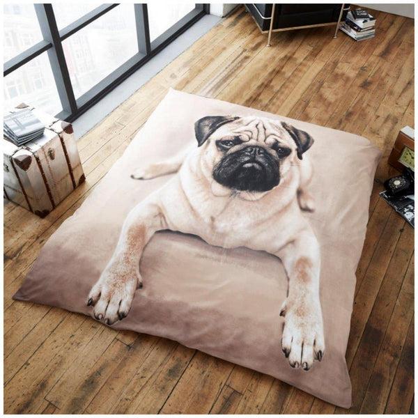 gaveno cavailia Pug Dog Throw