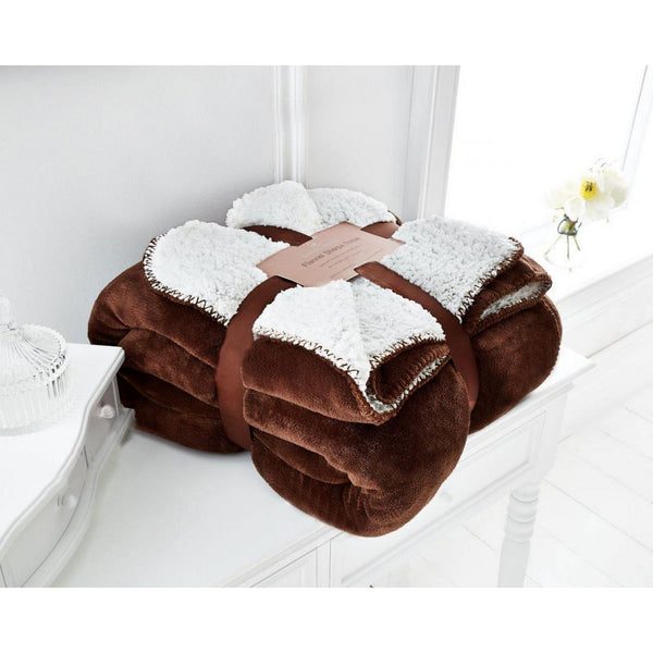 Gaveno Cavailia Sherpa Throw