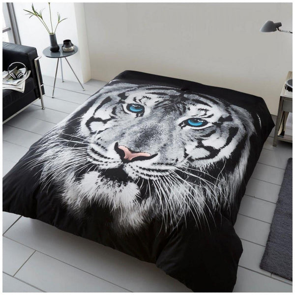 Gaveno Cavailia Tiger Face White Throw