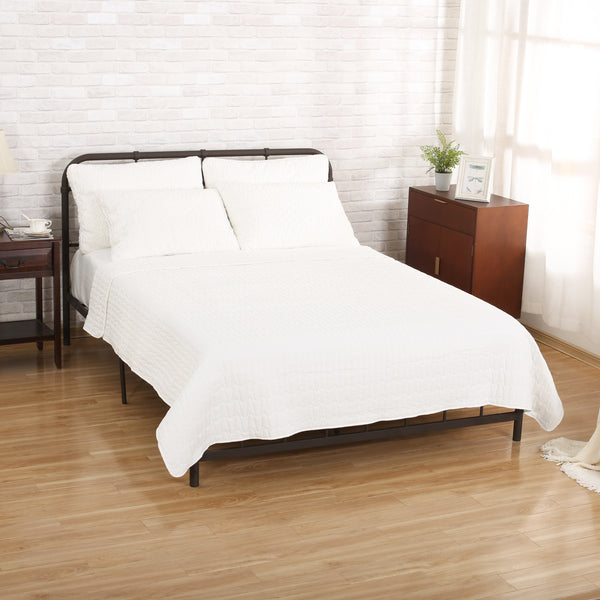 Gdf Studio Marie Double Bed Fabric Quilt