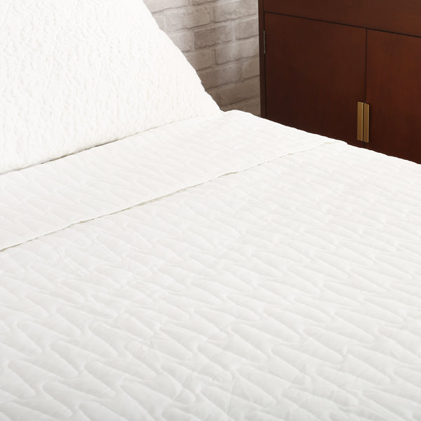 Gdf Studio Marie Double Bed Fabric Quilt