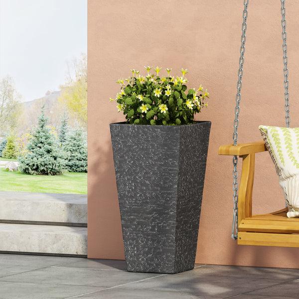 gdf studio Tengren Outdoor Cast Stone Planter