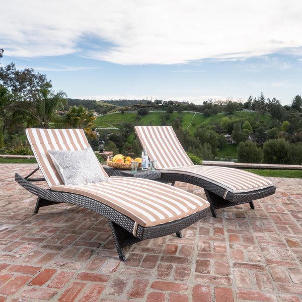 Gdf Studio Lakeport 3pc Outdoor Wicker Chaise Lounge Chair & Table Set