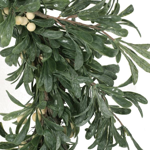 Gdf Studio Mina 29" Snowberry Artificial Wreath Green And White
