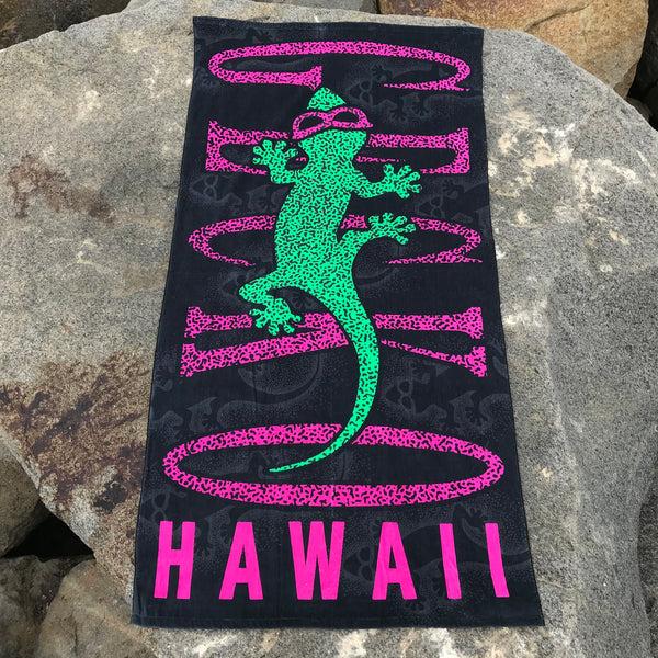 gecko hawaii Gecko Shade Beach Towel Black