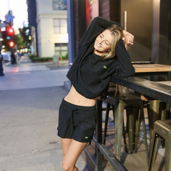 Gecko Hawaii The Molly Top - Black L/S Corduroy Crew