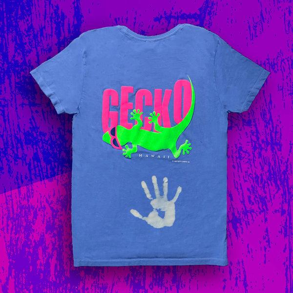 gecko hawaii Gecko Tail Flip: Blue To White HYPERflash Tee