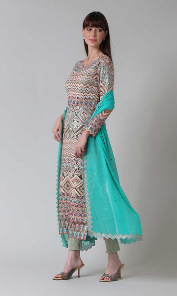 Geisha Designs Aamaal Kurta Set