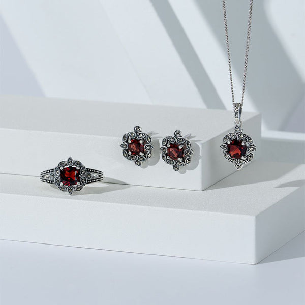 Gemondo Art Deco Style Cushion Garnet & Marcasite Pendant Necklace In Sterling Silver