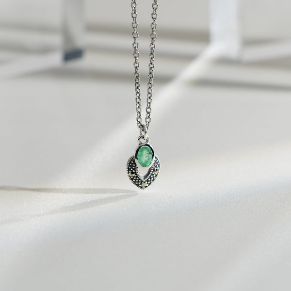 Gemondo Art Deco Style Oval Emerald & Marcasite Necklace In 925 Sterling Silver