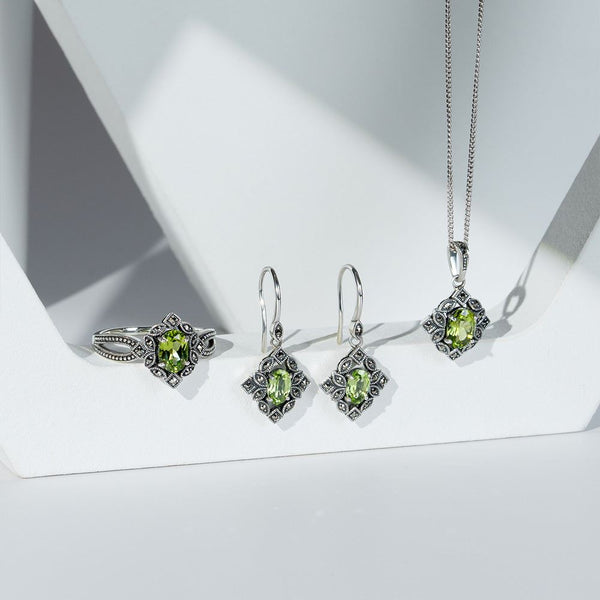 Gemondo Art Deco Style Oval Peridot & Marcasite Pendant Necklace In Sterling Silver