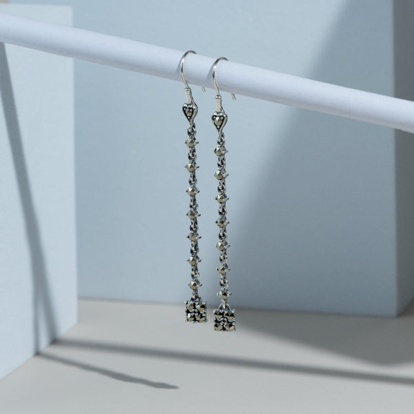 Gemondo Art Deco Style Round Marcasite Long Dangle Drop Earrings In 925 Sterling Silver