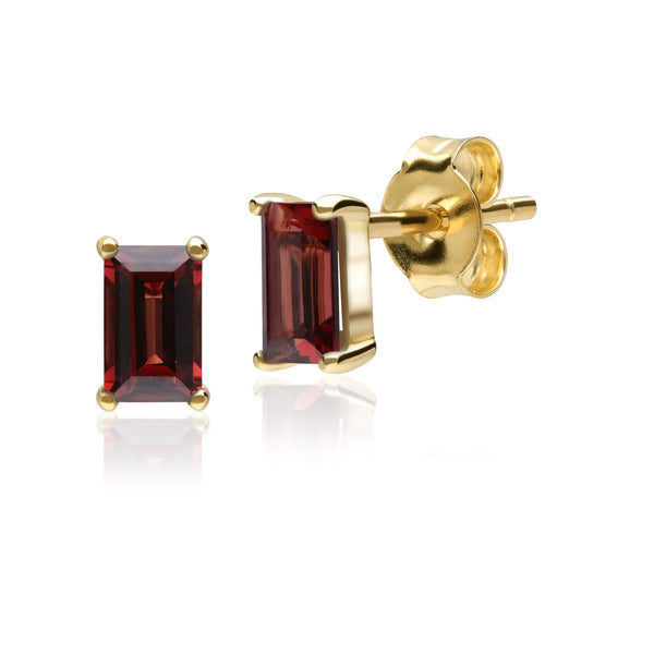 gemondo Classic Baguette Garnet Claw Set Stud Earrings in 9ct Yellow Gold