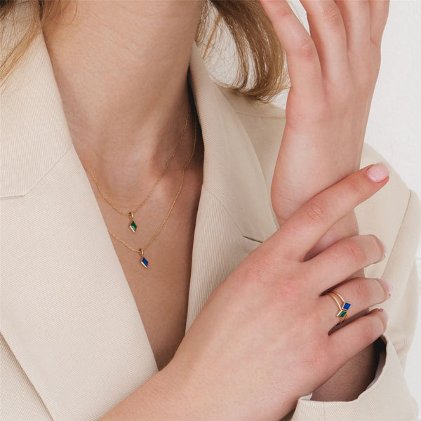 Gemondo Classic Lapis Lazuli Pendant Necklace In 9ct Yellow Gold