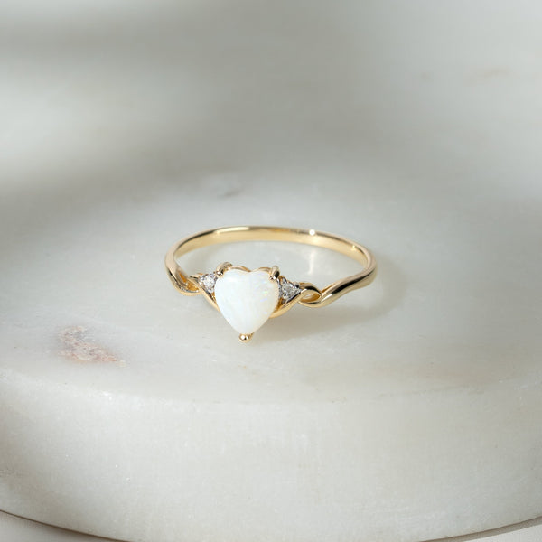 Gemondo Classic Opal & Diamonds Heart Ring In 9ct Yellow Gold