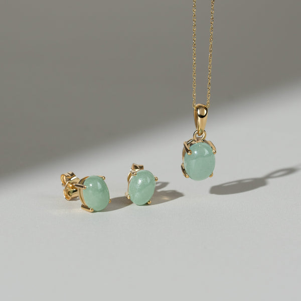 Gemondo Classic Oval Jade Cabochon Pendant In 9ct Yellow Gold