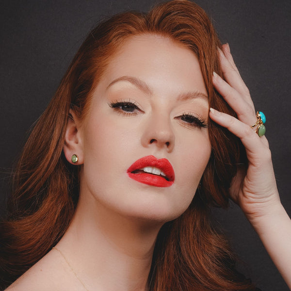 Gemondo Classic Oval Jade Cabochon Stud Earrings In 9ct Yellow Gold 10x8mm