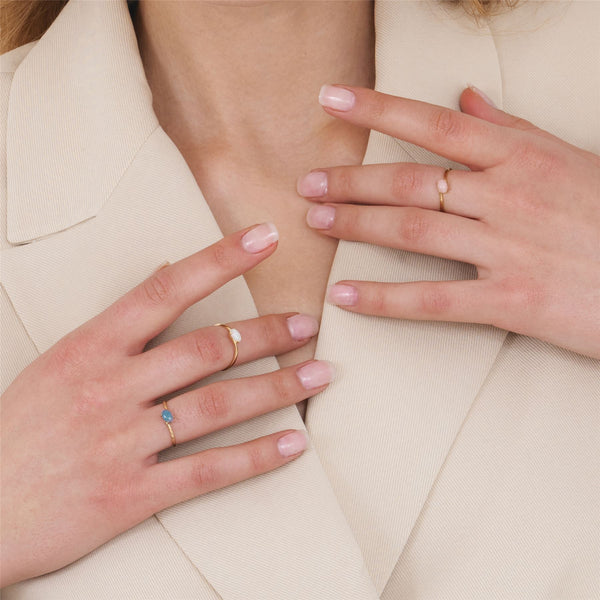 Gemondo Classic Oval Pink Opal Ring In 9ct Yellow Gold