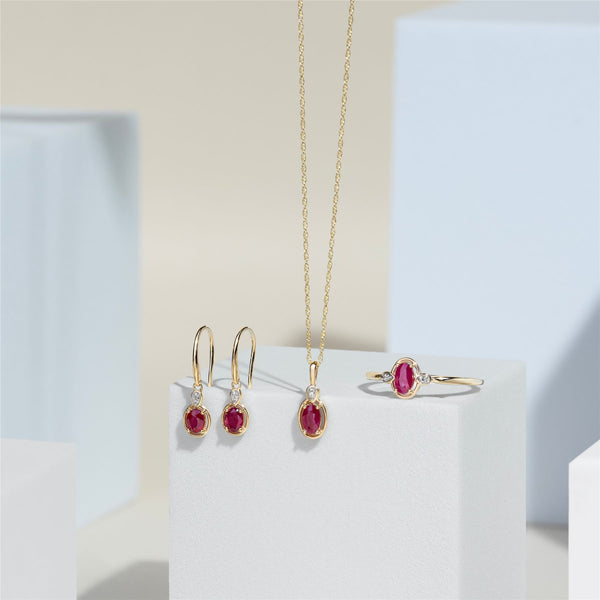 Gemondo Classic Oval Ruby & Round Diamond Pendant Necklace In 9ct Yellow Gold