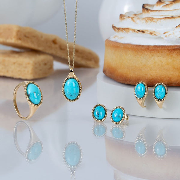 Gemondo Classic Oval Turquoise Pendant Necklace In 9ct Yellow Gold