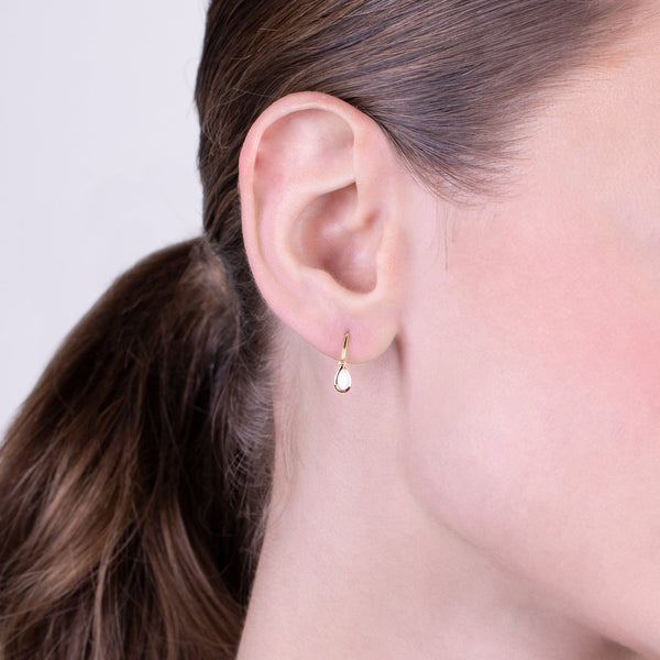 Gemondo Classic Pear Opal Drop Earrings In 9ct Yellow Gold