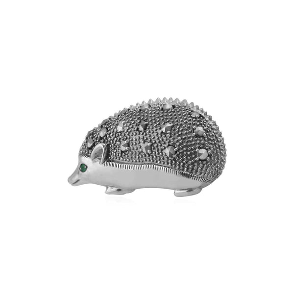 gemondo Classic Round Marcasite & Emerald Hedgehog Brooch in 925 Sterling Silver