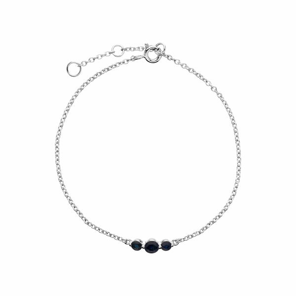 gemondo Classic Round Sapphire Three Stone Gradient Bracelet in Sterling Silver