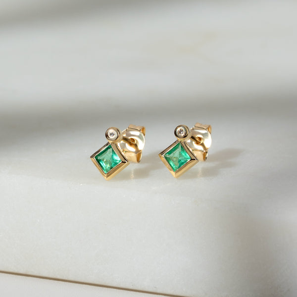 Gemondo Classic Square Emerald & Diamond Bezel Set Stud Earrings In 9ct Yellow Gold