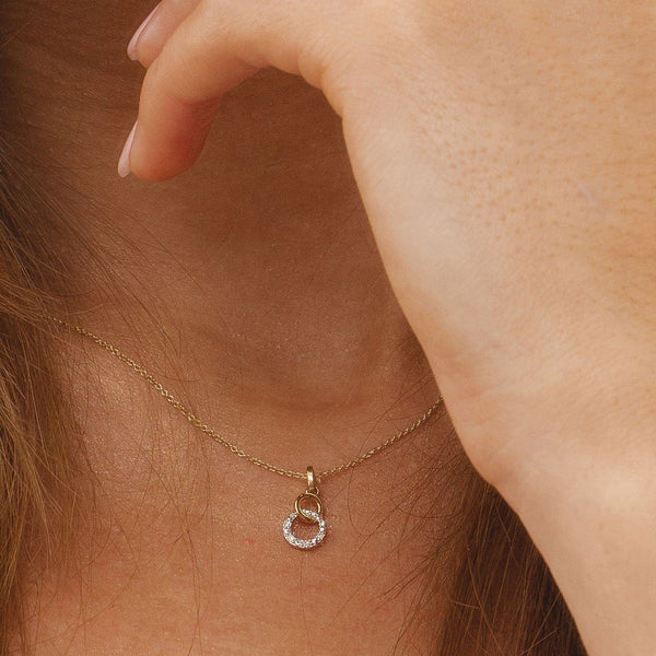 Gemondo Diamond Pave Interlocking Hoop Pendant In 9ct Yellow Gold