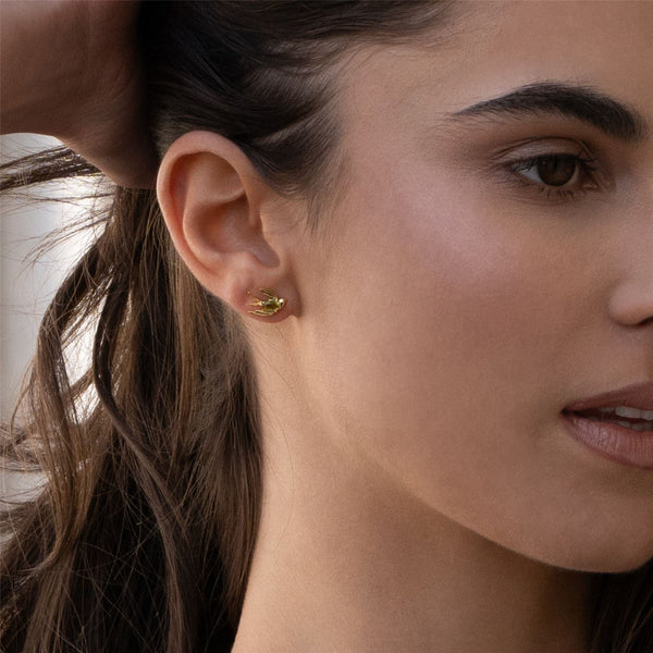 Gemondo ECFEW™ Creator Peridot Hummingbird Stud Earrings In Gold Plated Sterling Silver