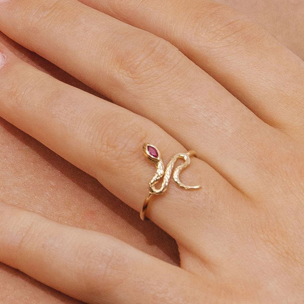 Gemondo ECFEW™ Ruby Winding Snake Ring In 9ct Yellow Gold