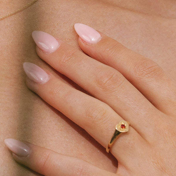 Gemondo ECFEW™ 'The Liberator' Garnet Heart Ring In 9ct Yellow Gold