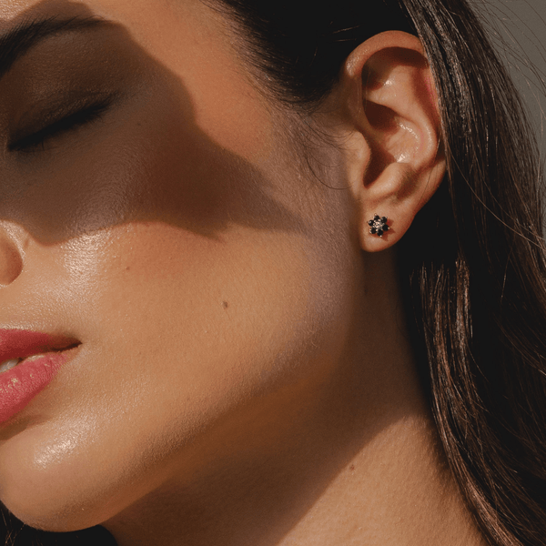 Gemondo Floral Round Sapphire & Diamond Cluster Stud Earrings In 9ct Yellow Gold