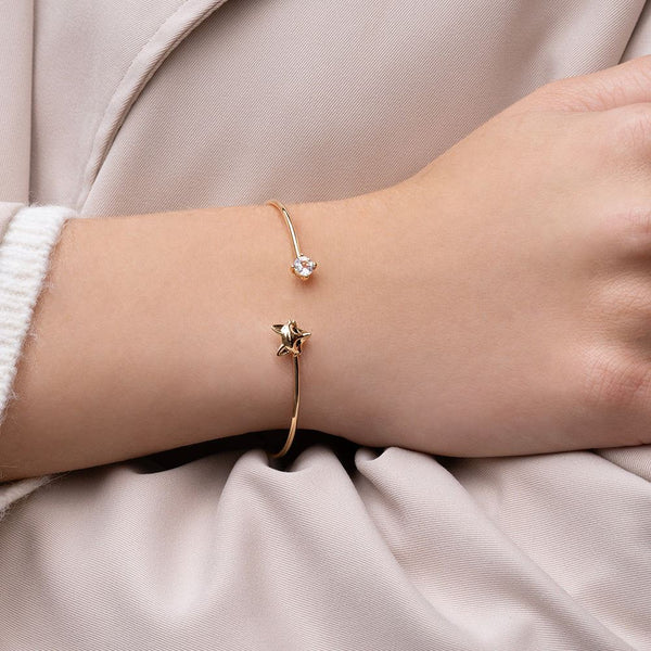 Gemondo Gardenia White Topaz Fox Bangle In 9ct Yellow Gold