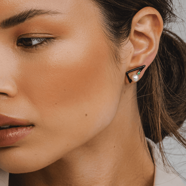 Gemondo Grand Deco Enamel Emerald & Pearl Retro Earrings In Sterling Silver